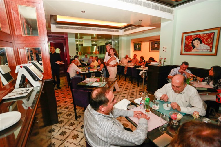 eCafe Sursock on Saturday Night