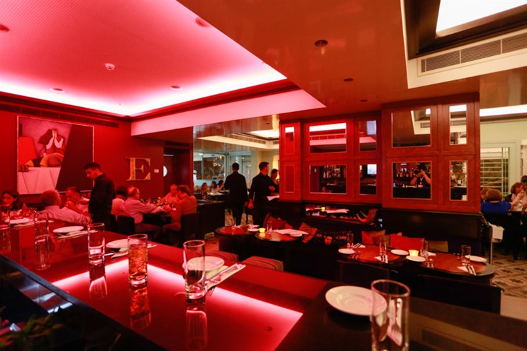 eCafe Sursock on Saturday Night
