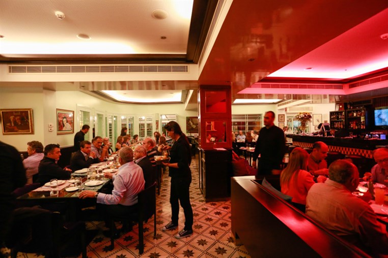 eCafe Sursock on Saturday Night