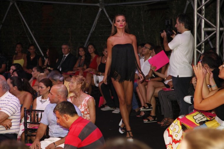 Jane Konsol new swimwear line 