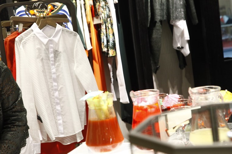 Uterque launching of Summer 2015 Collection