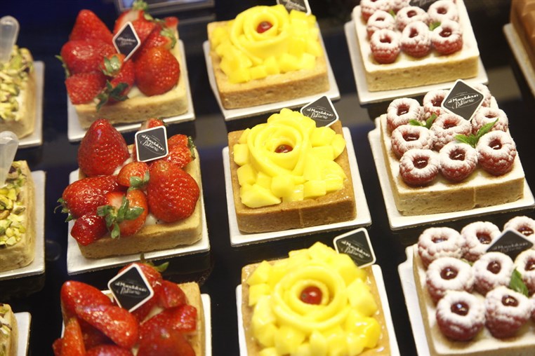 Al Mandaloun Patisserie Opening
