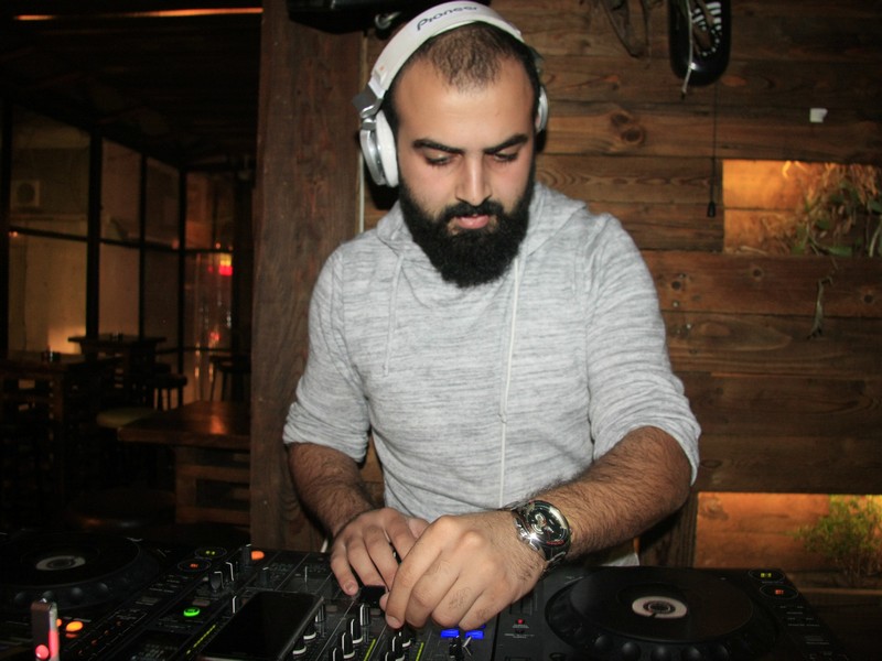 Fertil Pub on Saturday Night