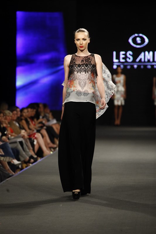 Les Amis at Summer Fashion Week By LIPS