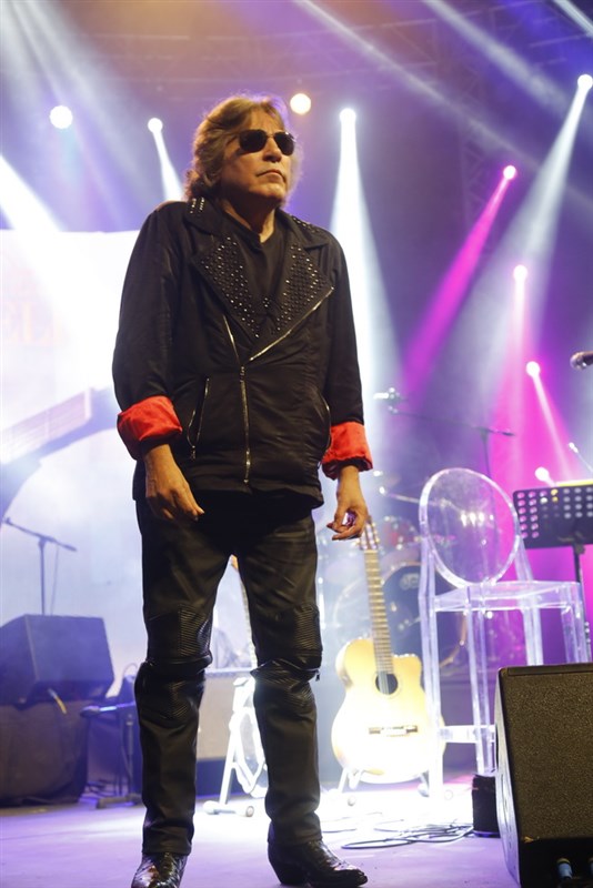Jose Feliciano at Beirut Holidays