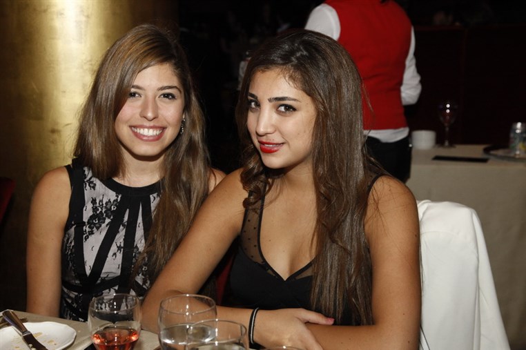 Le Bal Des Debutantes