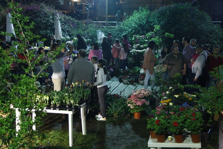 Le Marche des Fleurs a Byblos 