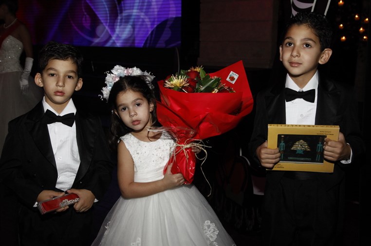 Le Bal Des Debutantes