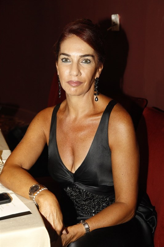 Le Bal Des Debutantes