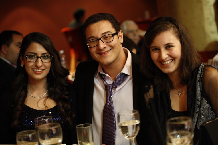 Le Bal Des Debutantes