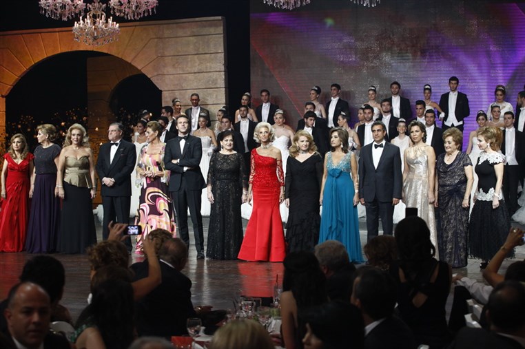 Le Bal Des Debutantes