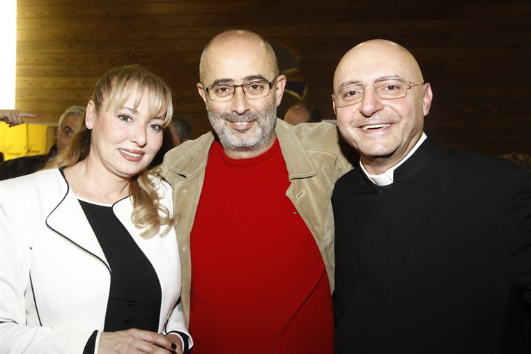 Premiere of Men Ajlikom (For You) 