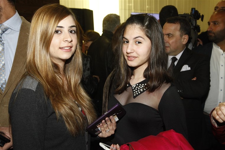 Premiere of Men Ajlikom (For You) 