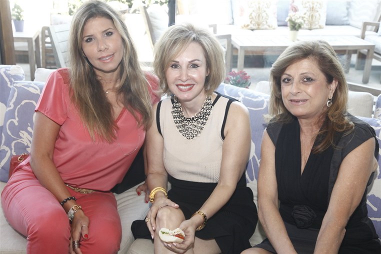 Le 17eme Bal International des debutantes Press Conference