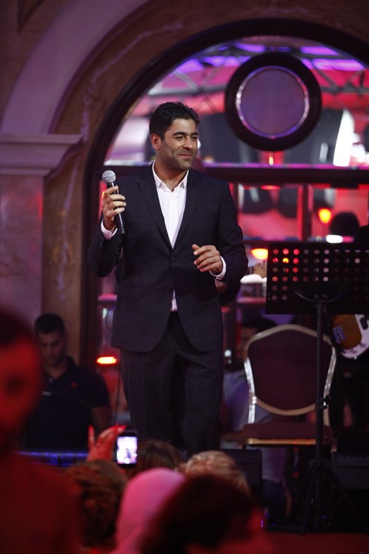 Najwa Karam and Wael Kfoury at Phoenicia 