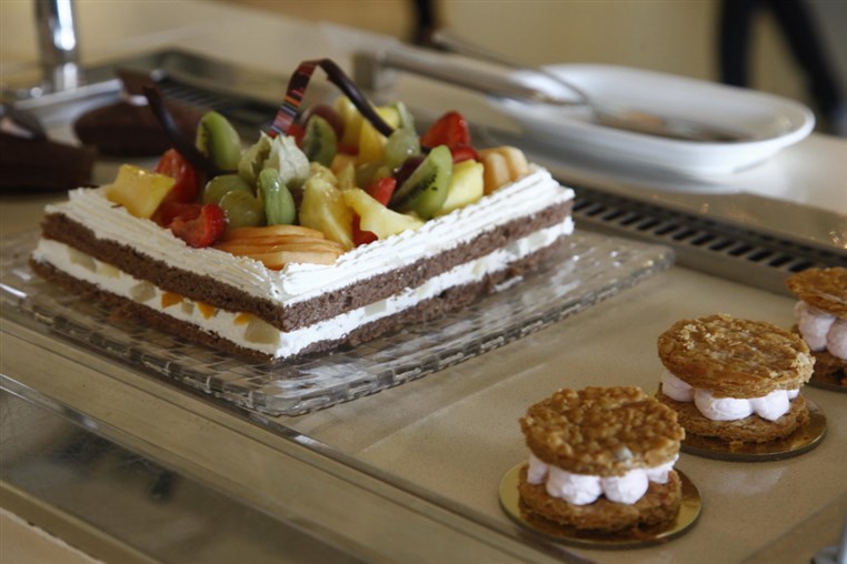 Mosaic Buffet