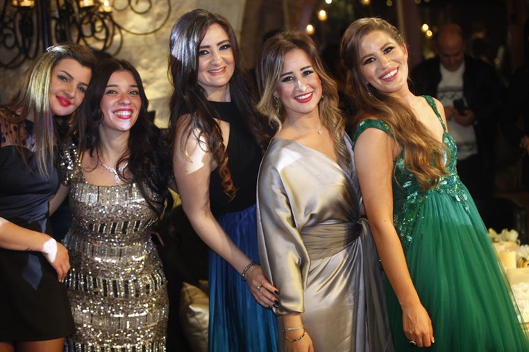 Les Lamah Wedding People 1