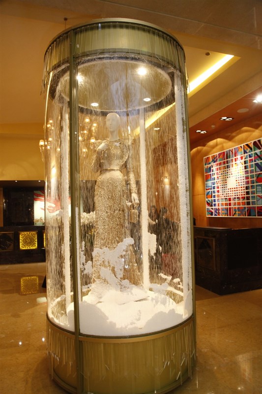 Elie Saab Christmas Decoration at Four Seasons