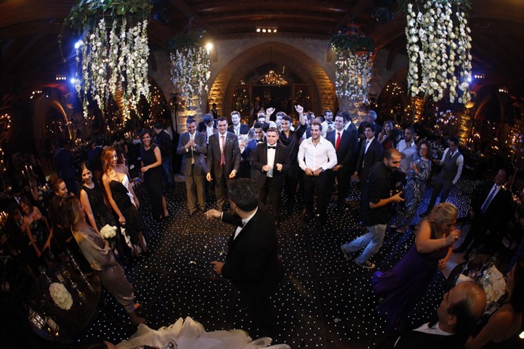 Les Lamah Wedding People 1