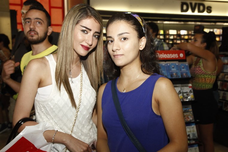 Elissa Album Signing Session