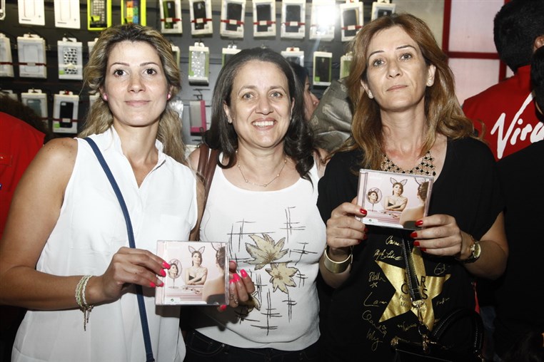 Elissa Album Signing Session