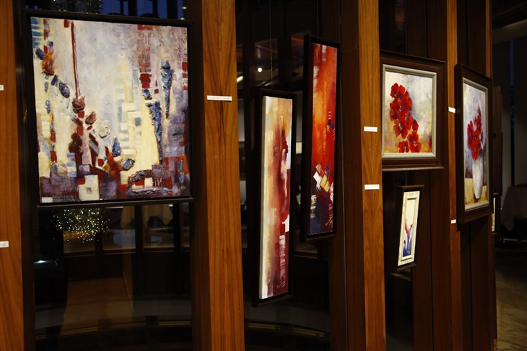 Color Language Exhibition by Tamina Saade 