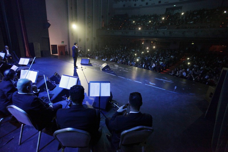 Kadim al Sahir at Casino Du Liban