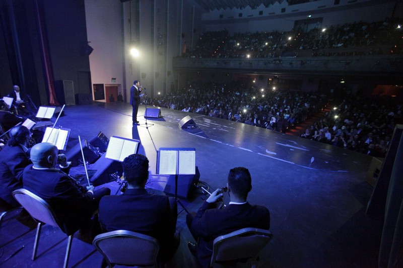 Kadim al Sahir at Casino Du Liban
