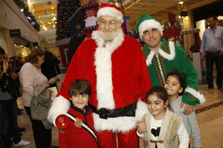 ABC Unveiling of its Christmas Spirit