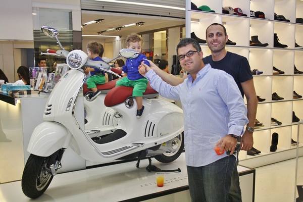 Aizone and Vespa Draw Event 