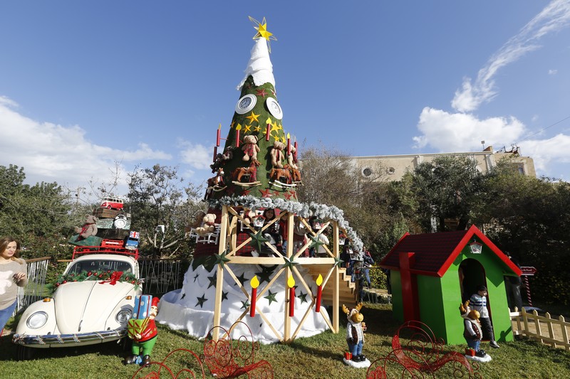 Christmas Village opening at Arnaoon – Batroun