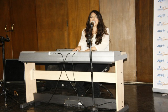 AUB Got Talent 2014
