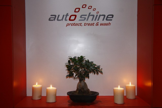 AbraCardabra Diner at AutoShine