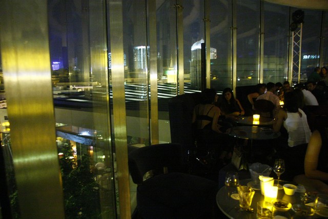 Bar 360 on Saturday Night