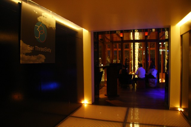 Bar 360 on Saturday Night