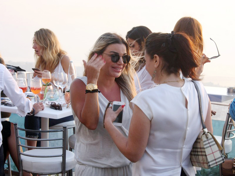 Bay Lodge-The Terrace on Thursday Night