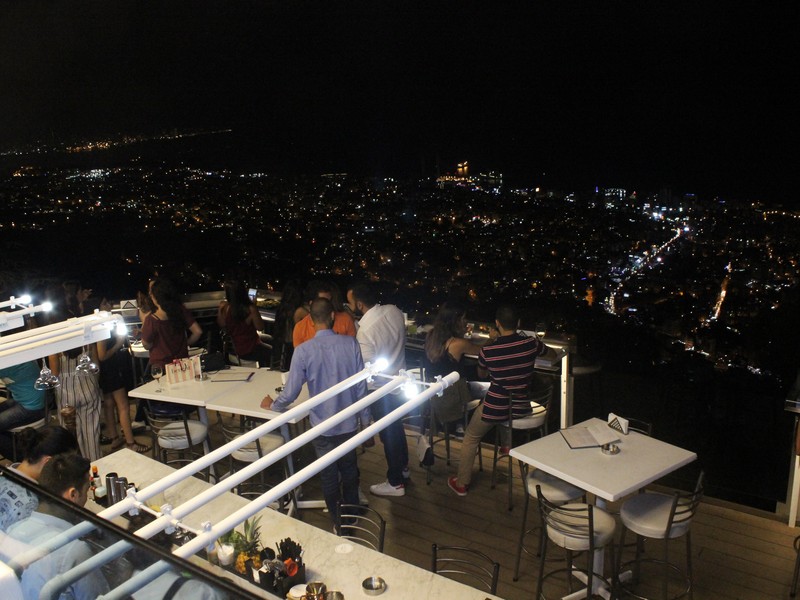 Bay Lodge-The Terrace on Monday Night