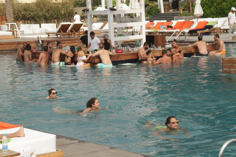 Sunday at Veer