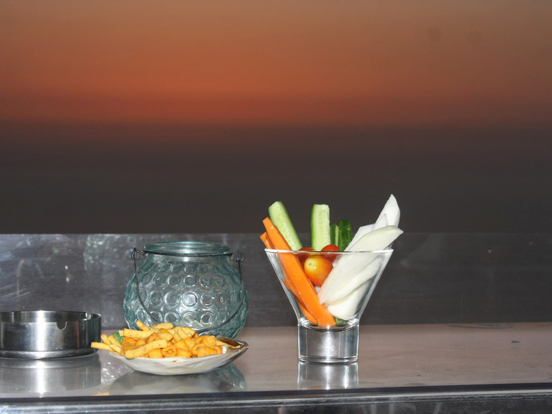 Bay Lodge-The Terrace on Thursday Night