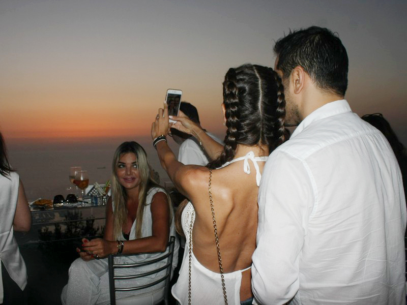 Bay Lodge-The Terrace on Thursday Night