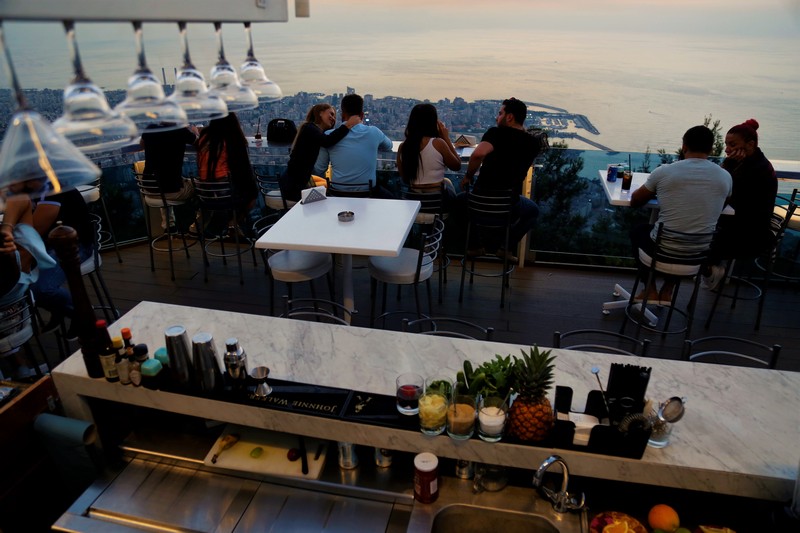 Bay Lodge-The Terrace on Sunday