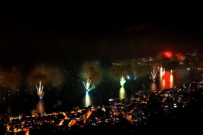 JIF Fireworks Show from Bay Lodge