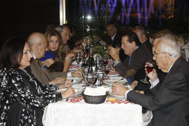 Le beaujolais nouveau debarque a Beyrouth