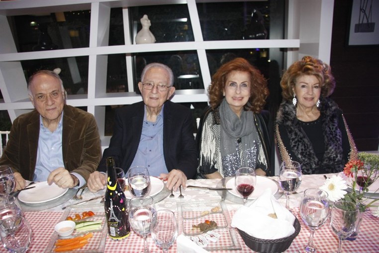 Le beaujolais nouveau debarque a Beyrouth