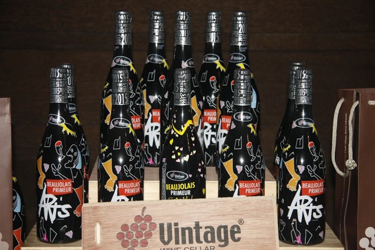 Le beaujolais nouveau debarque a Beyrouth