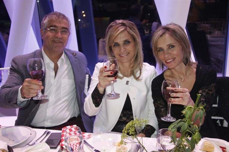 Le beaujolais nouveau debarque a Beyrouth