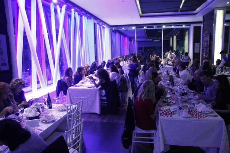 Le beaujolais nouveau debarque a Beyrouth