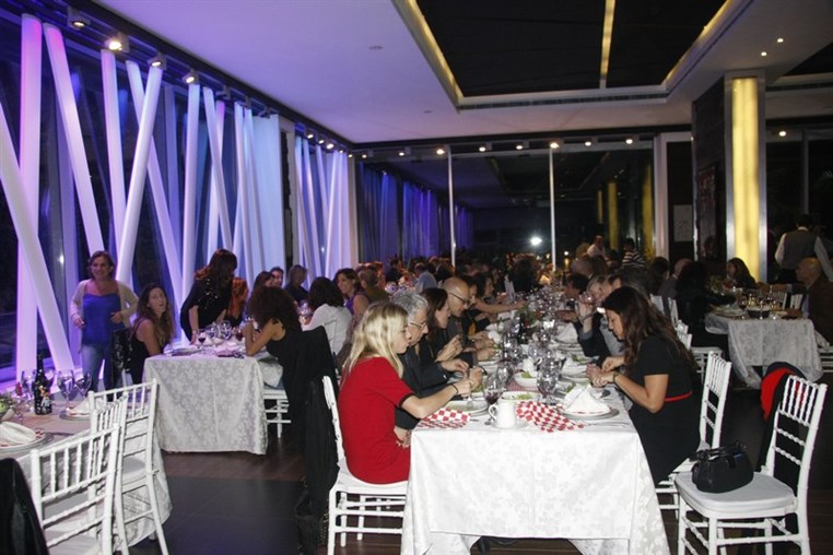 Le beaujolais nouveau debarque a Beyrouth