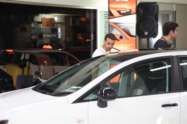 XXL Launching of Seat Car