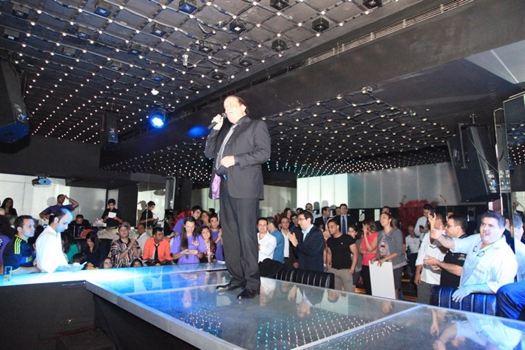 Nostalgia of the Golden Era at Phoenicia